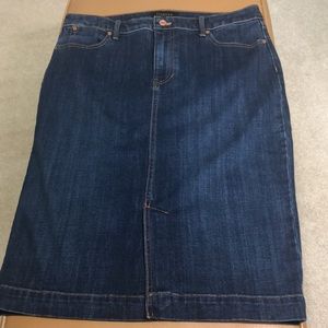 Talbots Denim Skirt Sz 12 ❤️ NWOT